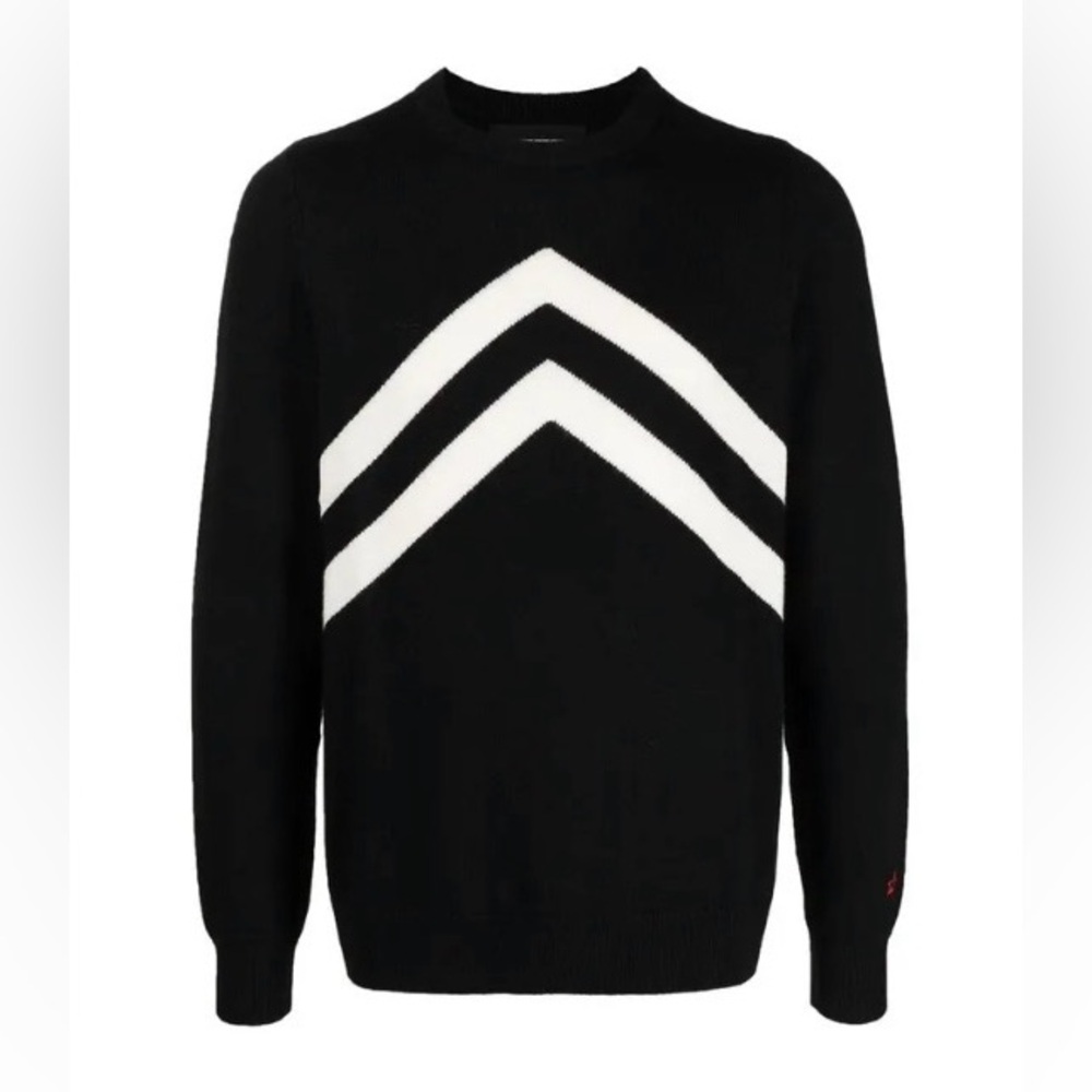 Perfect Moment Navy merino wool
Chevron Stripe Crewneck Sweater apres ski sz M